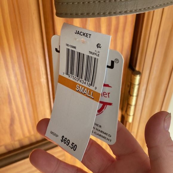 Faux leather jacket brand new - Picture 4 of 6